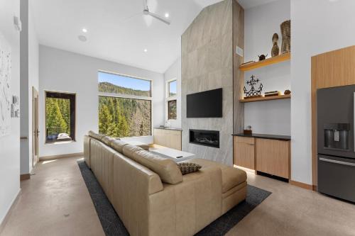 Inas Way Townhomes Unit A
