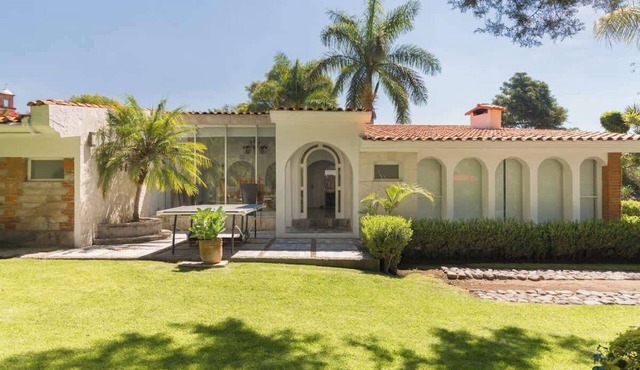 ¡Increíble casa de campo con alberca!