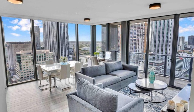 Incredible Corner Unit Downtown Miami