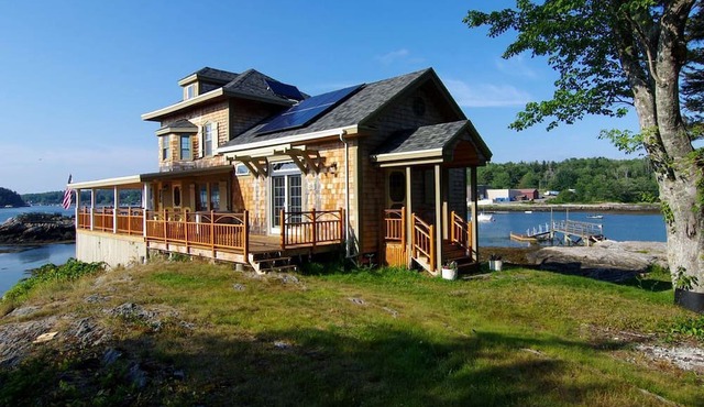 Incredible Cottage Vacation Rental in Mid Coast Maine with Private Beach near Brunswick, Maine