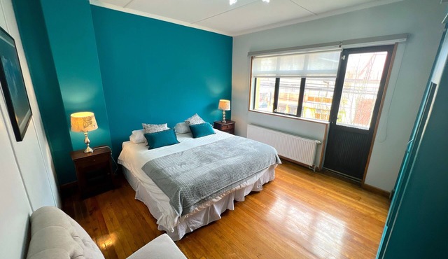 Incredible Downtown Duplex House With Interior Courtyard