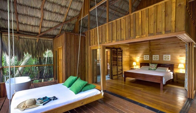 Incredible Jungle Views Treehouse w/Full Bath & Suspended Outdoor Day Bed