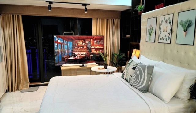 Incredible Makati Studio Unit/Stunning view &65"TV