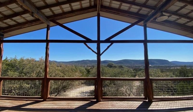 Incredible Mountain Views! Entertainment Deck, Outdoor FP~3 Minutes 2 Frio!