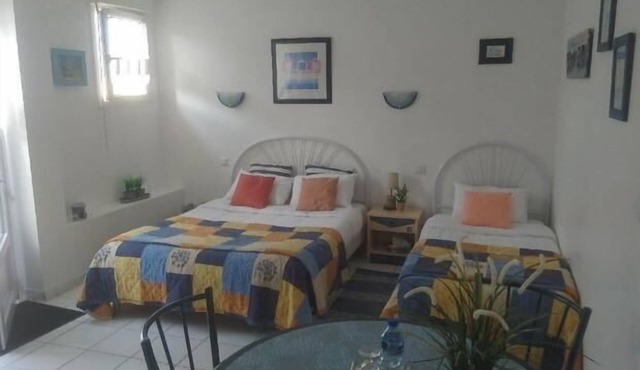 Independent Studio for 1 or 3 people maximum