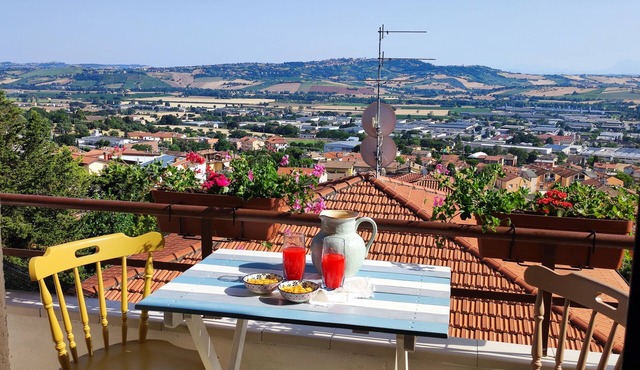 Independent apartment with balcony and view, parking, and free breakfast