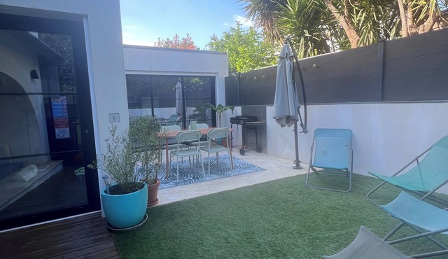 Independent village house rental with courtyard, terrace and pool.