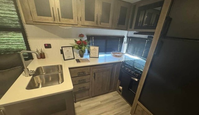 Indian Creek Farms Poolside Camper