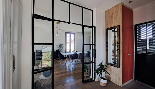 Induction-style house in a quiet location near the town center