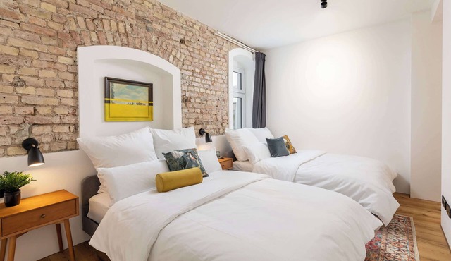 Industrial Loft Duplex (100sqm) near Antonplatz