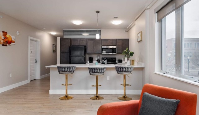 Indy 2BR Gem Heart of Downtown