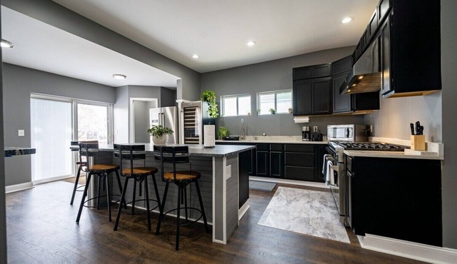 Indy's Best Kept Secret, Large Home for Group Fun
