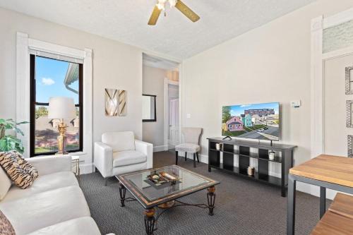 Indy Stadium Villas 707