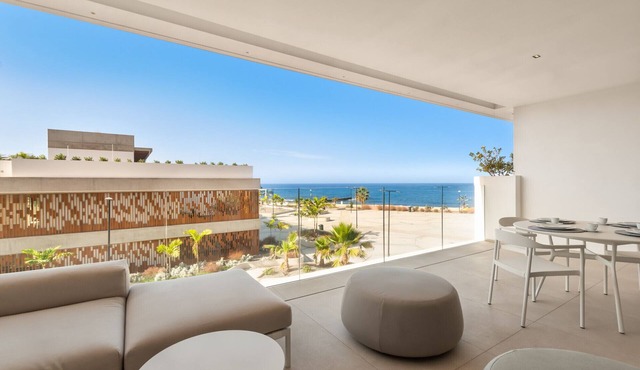 Infinity 1.2 LUXE PARTIAL SEA VIEW 2B