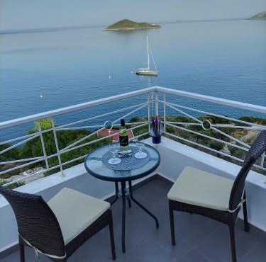 Infinity Blue Suite