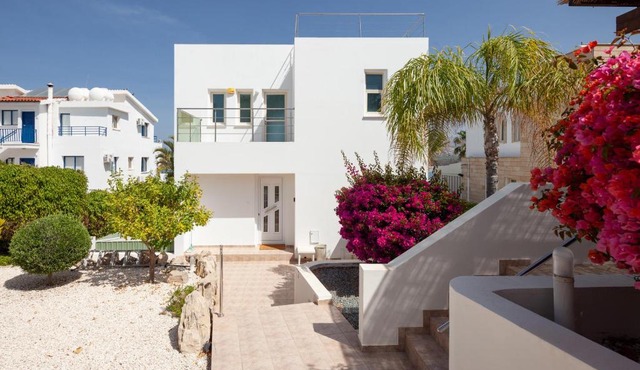 Infinity Luxury 4 bedroom Villa