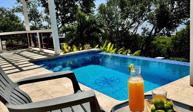 Infinity Pool & Ocean View Studio - Sunset