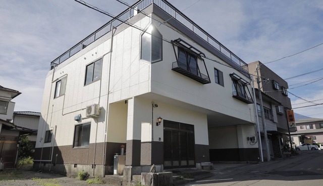 Infusing Japanese art into the accommodation Spectacular rooftop views Samurai Hotel Mount Fuji/Fujiyoshida Yamanashi