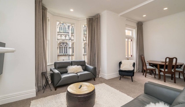 Inner City Elegance on Stuart Street