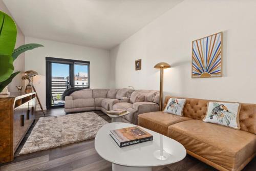InScape Cherry Creek Private Suite 2 KING BEDS
