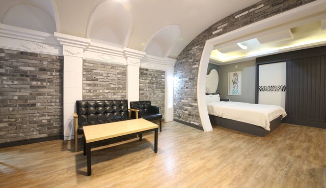 Instar Hotel Yangsan
