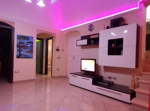 INTERNO 13 Apartament