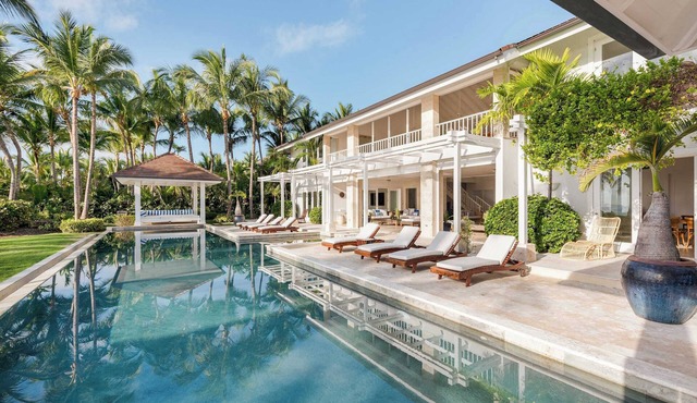 Intimate 5BR Oceanfront Villa | Private Gym