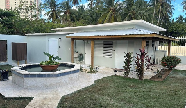 Intimate Oceanfront Studio with Courtyard & Beach Access