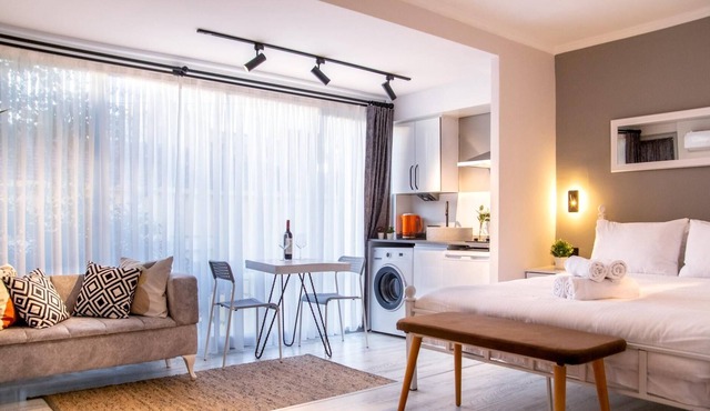 Invigorating Studio Flat near Kordon in Alsancak