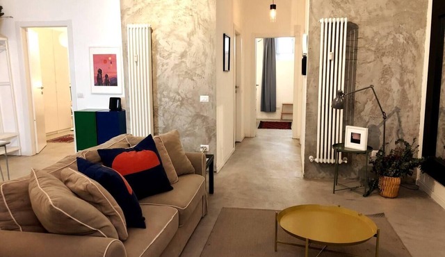 Inviting 2-Bed Apartment in Milano