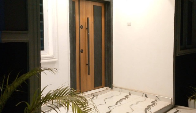 Inviting 2-bed Apt With Parking in Ifako-ijaiye