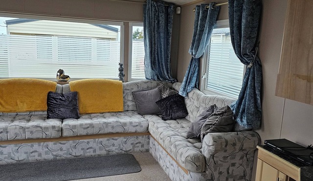 Inviting 3-bed Caravan in Porthcawl