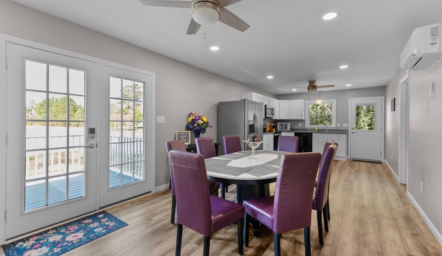 Inviting New 3BR Retreat | Between Two Ponds