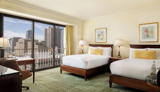 Inviting Room Right in the Vibrant Downtown Life | 2 Family Ready Rooms