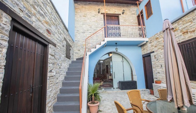 Iosiphis Stonebuilt House