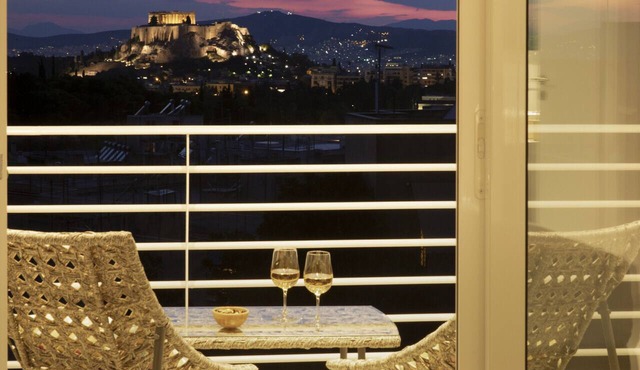 Ippodamou 25- Acropolis view renovated apartment