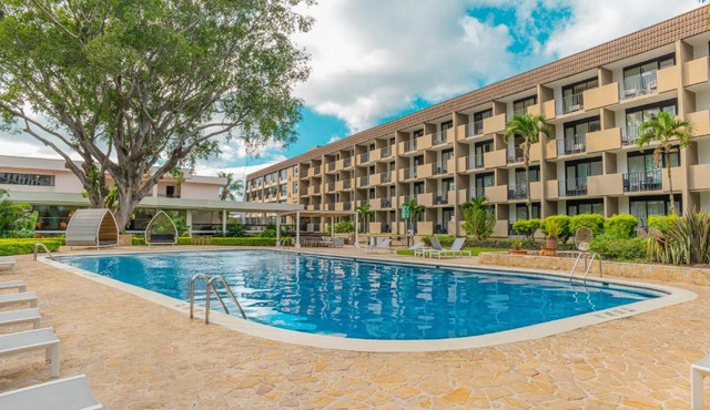 Irazú Hotel & Studios
