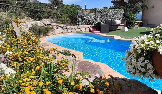 Irene loft, three bedrooms and private swimming pool in a natural setting of rare beauty