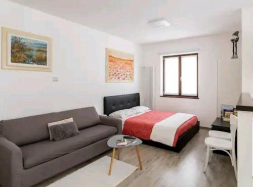 Iris home