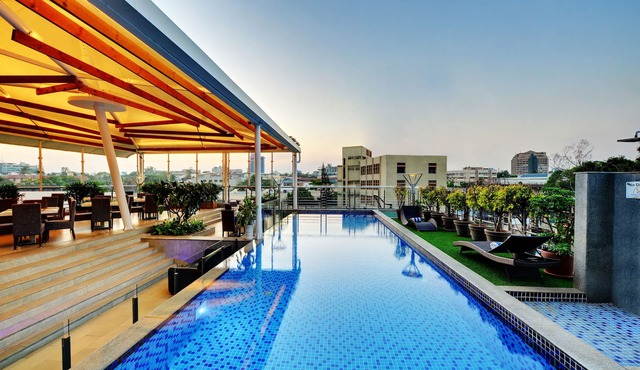 Iris Hotel