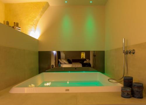 Iris Luxury Suite