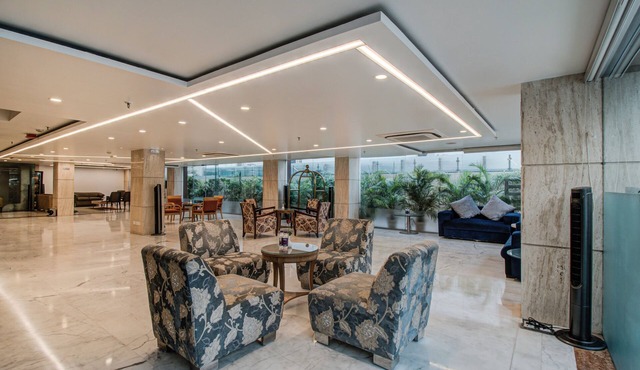 Iris Park Hotel