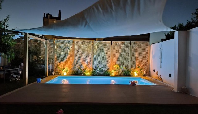 Iris pool House