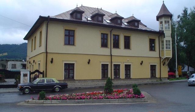 Iris Villa