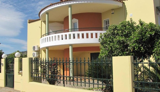 Iro's House