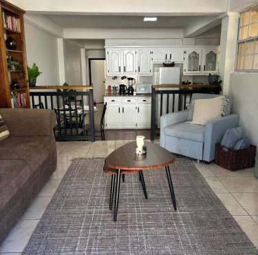 Isca Place- Spacious conveniently located