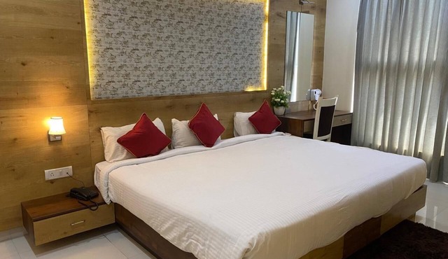 Ishwerya Suites