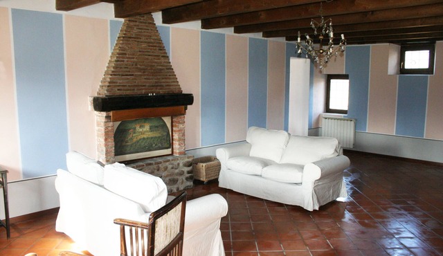 Isidoro: tasteful apartment, surrounded by greenery, quiet