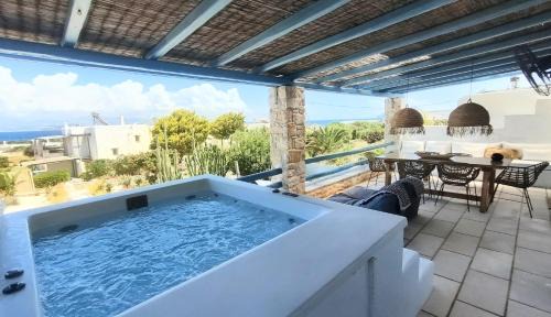 Island Magic - Seaview Villa with Jacuzzi Pool