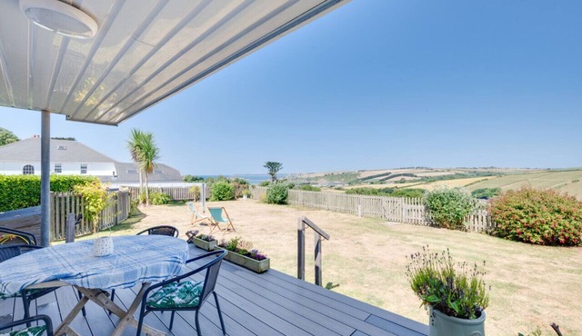 Island View - Two Bedroom House, Sleeps 5